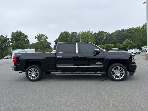 Used 2018 Chevrolet Silverado 1500 High Country AWD/4WD image 6