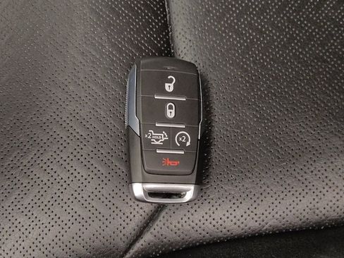 Used 2021 RAM 1500 Laramie AWD/4WD image 32