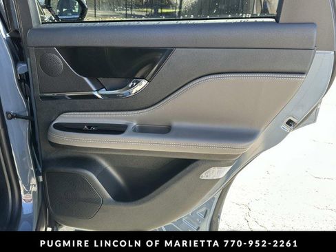 New 2026 Lincoln Corsair Premiere image 16