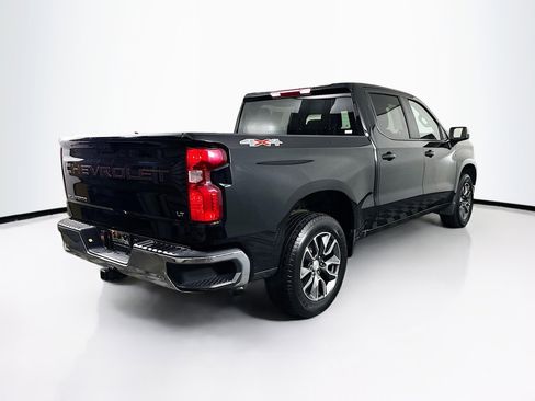 Used 2023 Chevrolet Silverado 1500 LT AWD/4WD image 9