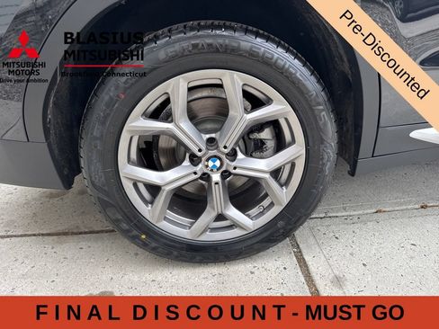 Used 2023 BMW X3 xDrive30i w/ Convenience Package AWD/4WD image 5