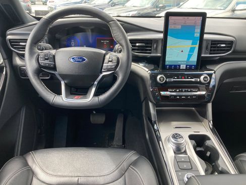 Certified 2023 Ford Explorer ST w/ Equipment Group 401A image 9