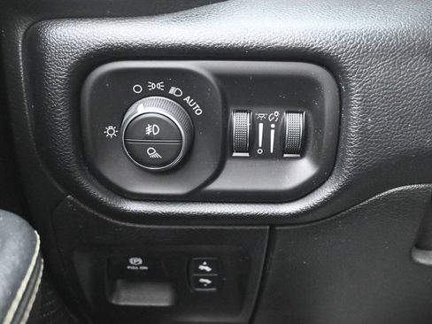 Used 2021 RAM 1500 Laramie AWD/4WD image 20