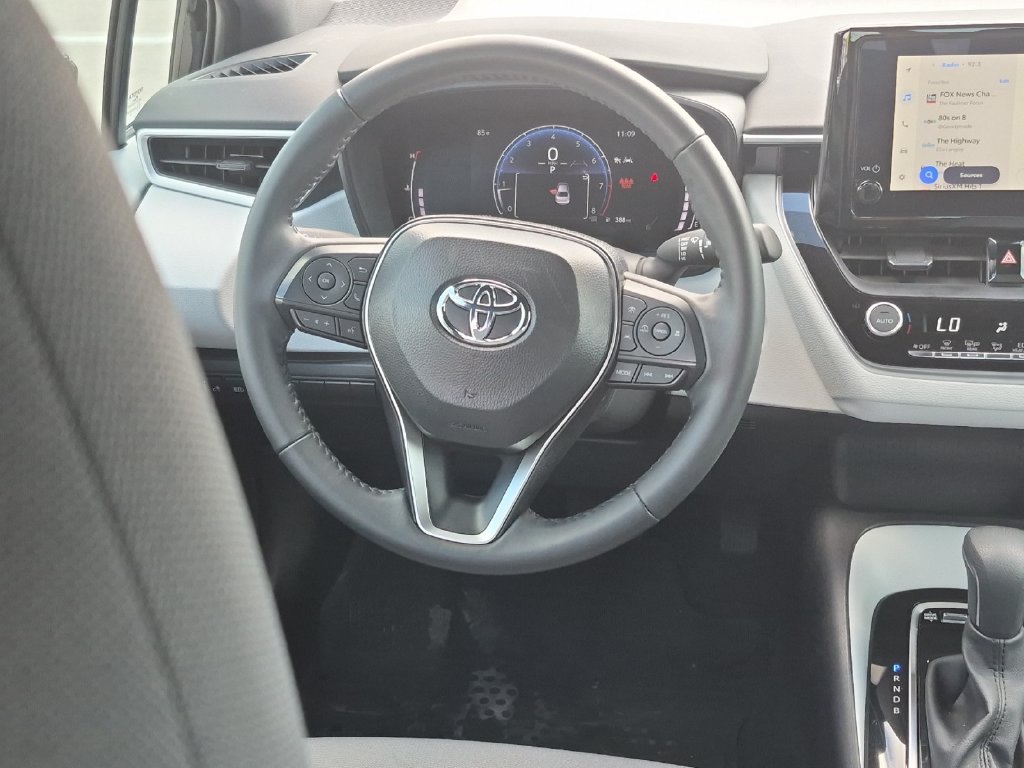 Used 2026 Toyota Corolla SE FWD image 14