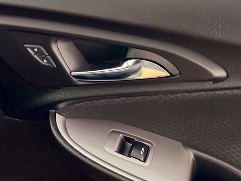 Used 2025 Chevrolet Malibu LS w/ Driver Confidence Package image 32