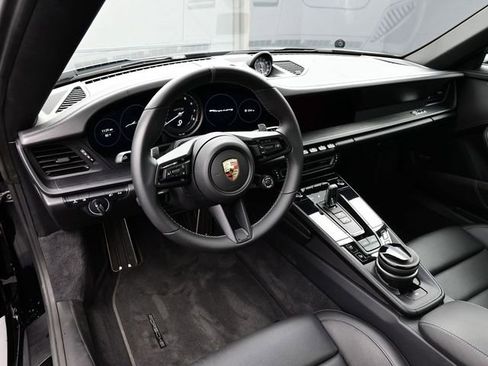Certified 2022 Porsche 911 50th Anniversary Edition image 4