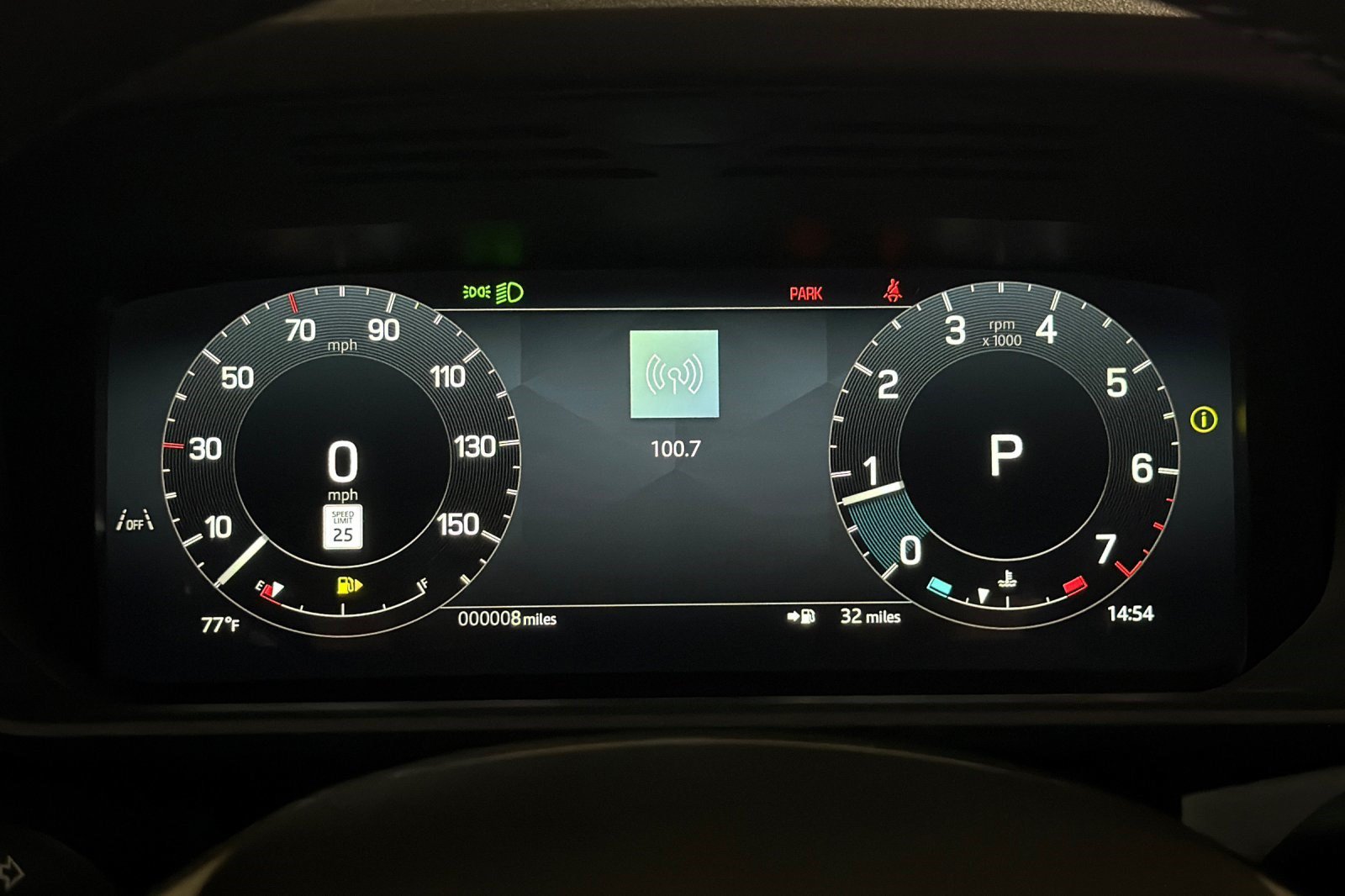 New 2026 Land Rover Discovery S AWD/4WD image 21