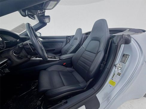 Used 2021 Porsche 911 Cabriolet image 29