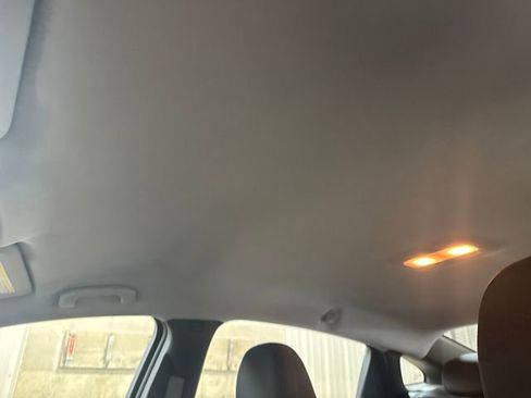 Used 2025 Chevrolet Malibu LT image 25