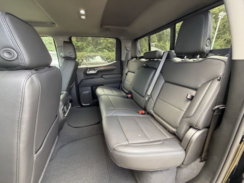 New 2026 GMC Sierra 1500 Denali w/ Denali Reserve Package image 16