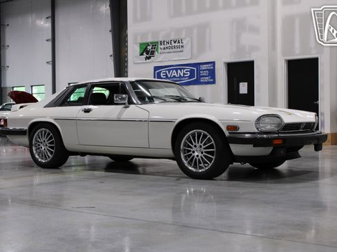 Used 1991 Jaguar XJS V12 image 34