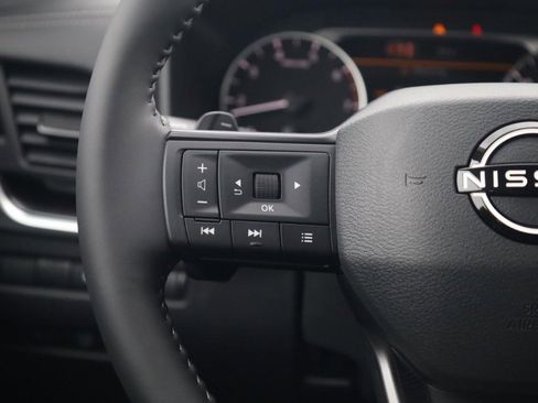 New 2026 Nissan Rogue SV image 10