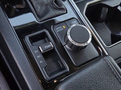 Used 2024 Toyota Tundra SR5 AWD/4WD image 18