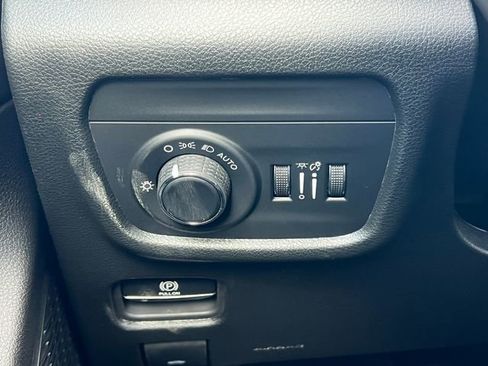 New 2026 Jeep Grand Cherokee Altitude AWD/4WD image 16