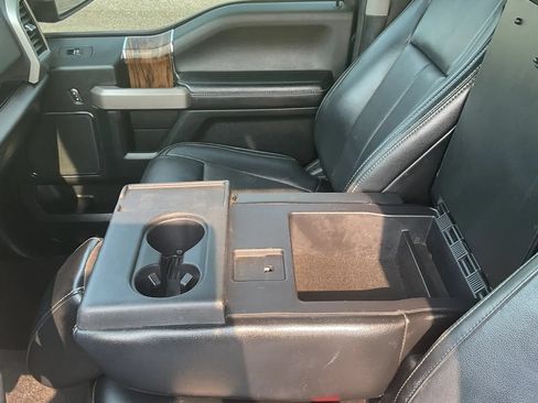 Used 2020 Ford F150 Lariat w/ Trailer Tow Package AWD/4WD image 28