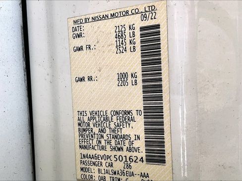 Used 2023 Nissan Maxima SR w/ Sport Mat Group FWD image 16