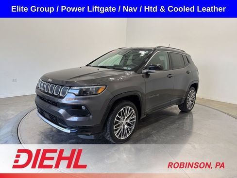 Used 2022 Jeep Compass Limited w/ Elite Group AWD/4WD image 3