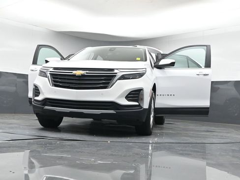 Used 2023 Chevrolet Equinox LT w/ Driver Convenience Package image 53