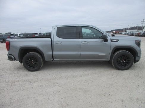New 2026 GMC Sierra 1500 Elevation image 3
