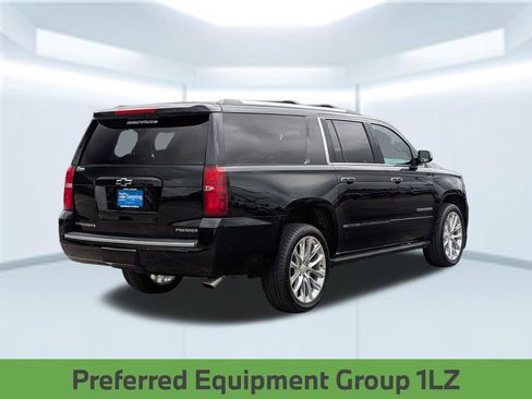 Used 2019 Chevrolet Suburban Premier w/ Premier Plus Edition AWD/4WD image 6