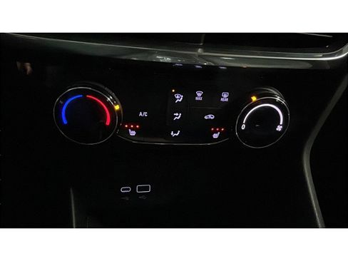 Used 2024 Buick Encore GX Sport Touring w/ Comfort Package image 13