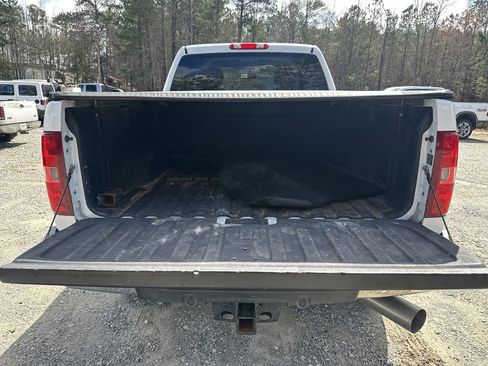 Used 2014 Chevrolet Silverado 2500 LT image 19