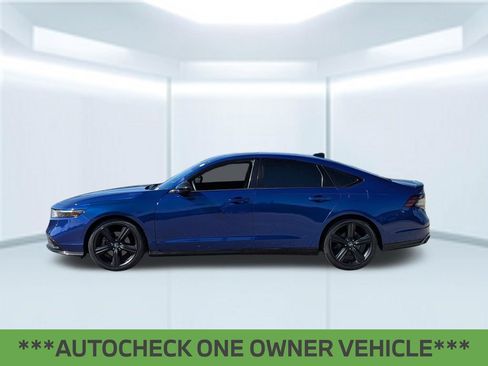 Used 2023 Honda Accord Sport image 2