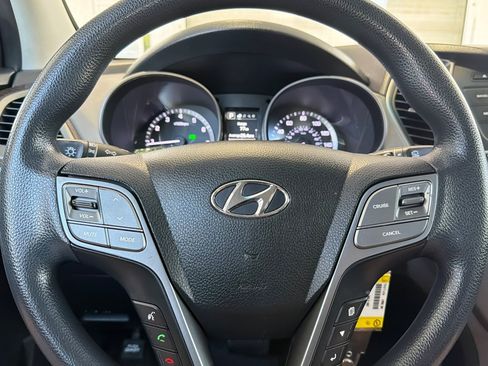 Used 2017 Hyundai Santa Fe Sport FWD image 28