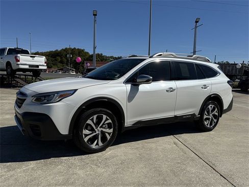 Certified 2022 Subaru Outback Touring w/ Popular Package #2 image 2