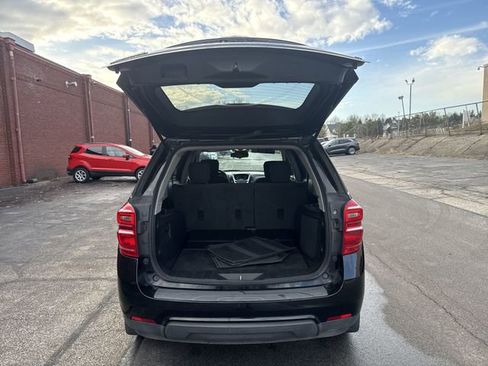 Used 2017 Chevrolet Equinox LT w/ Convenience Package image 21