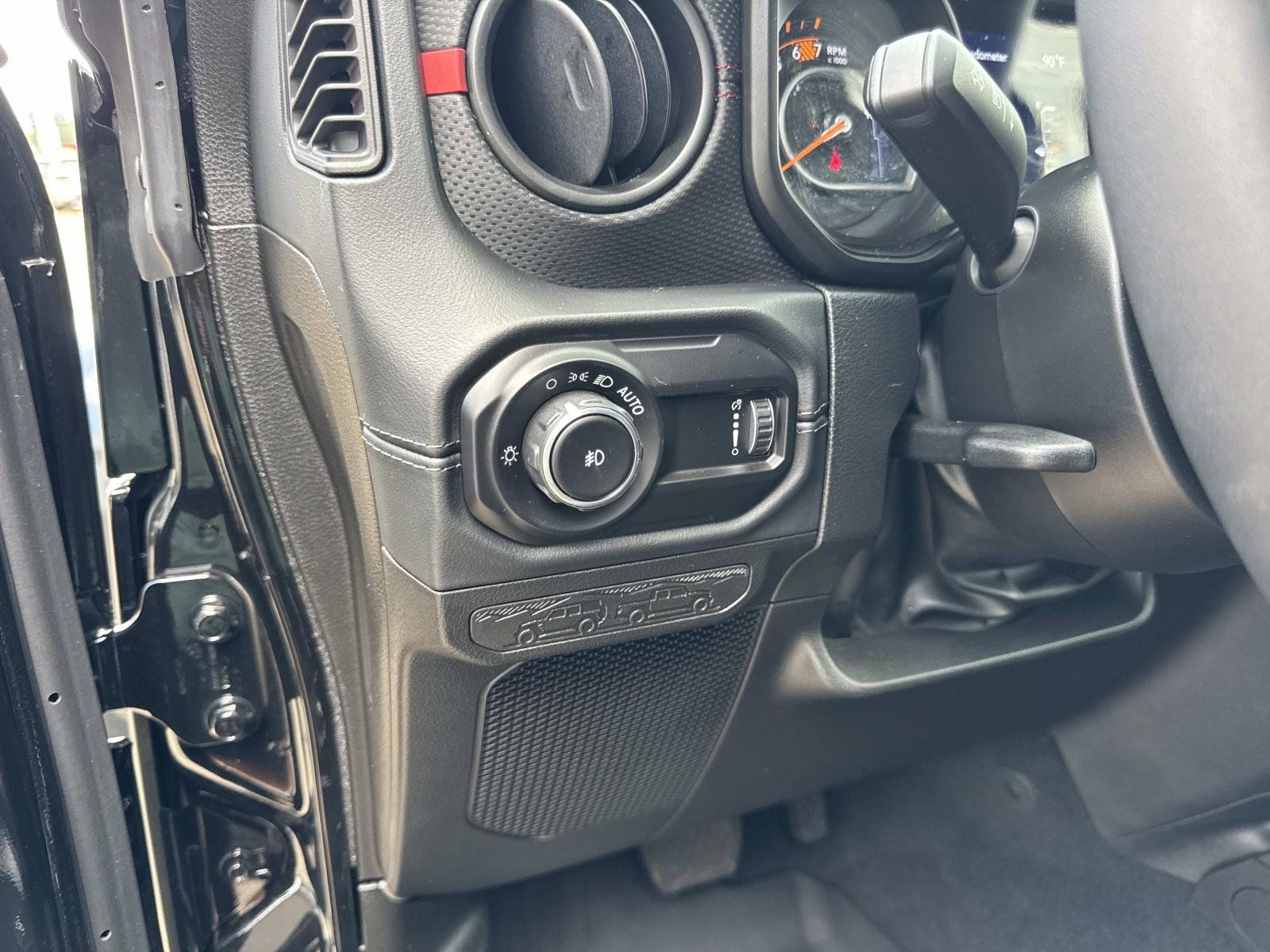 Used 2026 Jeep Wrangler Unlimited Rubicon AWD/4WD image 20