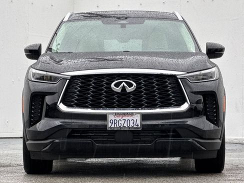 Certified 2025 INFINITI QX60 Luxe w/ Vision Package AWD/4WD image 8