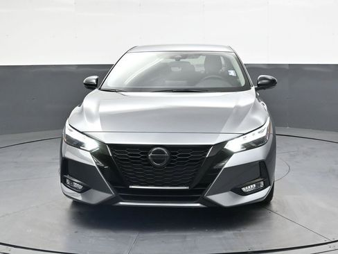 Used 2023 Nissan Sentra SR w/ Midnight Edition Package FWD image 9
