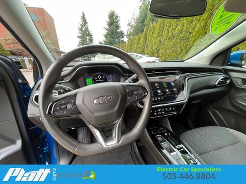 Used 2023 Chevrolet Bolt EUV LT image 33