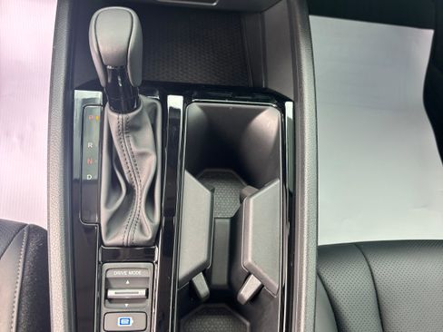 Used 2024 Honda Accord EX-L image 17