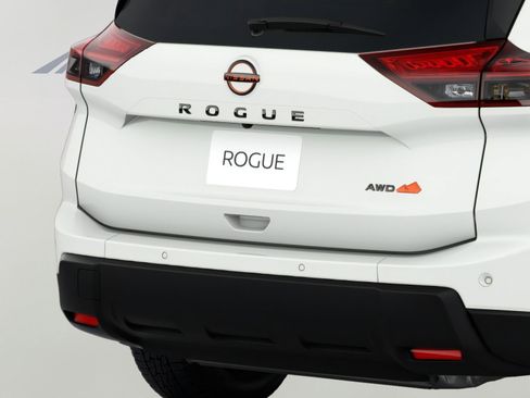 New 2026 Nissan Rogue SV AWD/4WD image 14