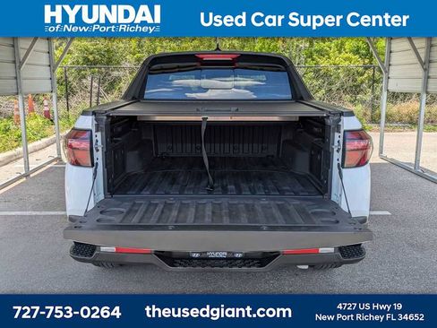 Used 2022 Hyundai Santa Cruz SEL w/ Activity Package FWD image 12