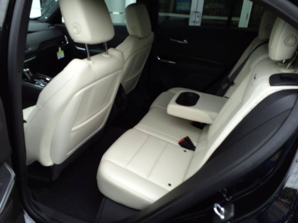 Used 2019 Cadillac XT4 Sport w/ Driver Assist Package AWD/4WD image 9