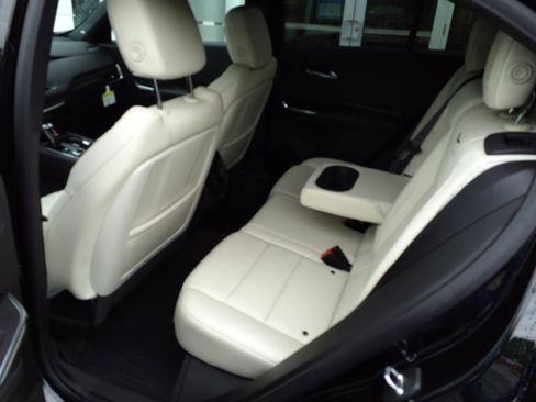 Used 2019 Cadillac XT4 Sport w/ Driver Assist Package image 9