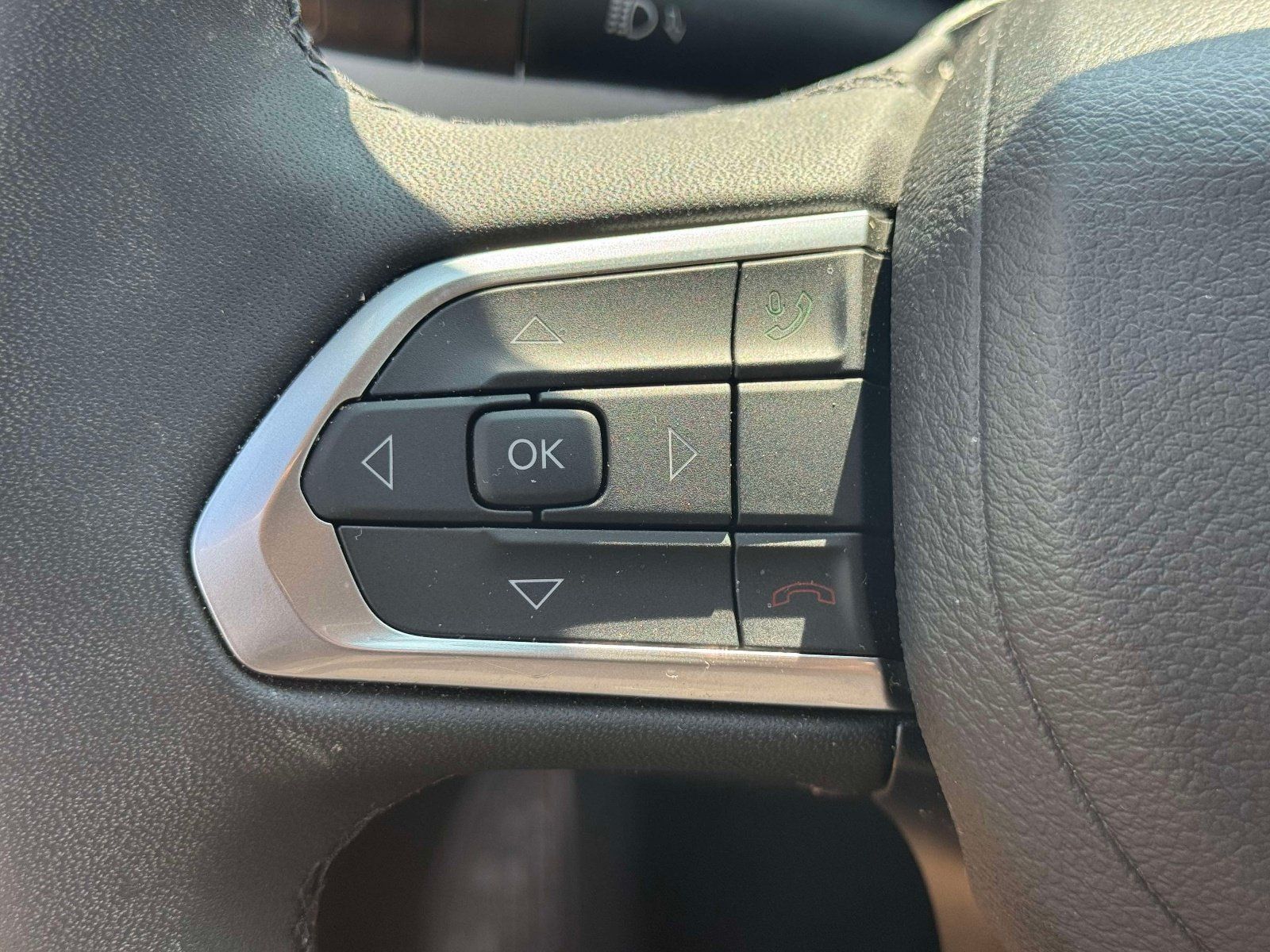 Used 2026 Jeep Compass Limited AWD/4WD image 20