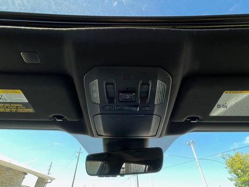 Used 2021 Toyota Highlander XSE image 30