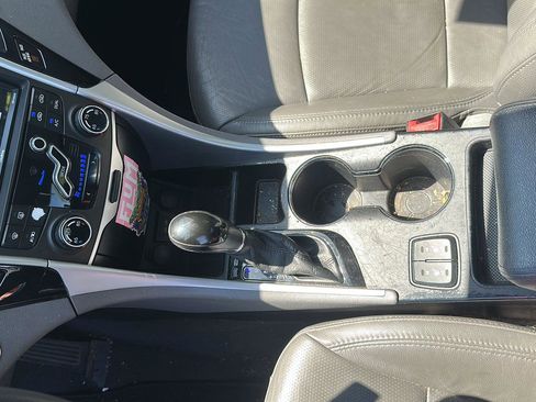 Used 2011 Hyundai Sonata Limited w/ Navigation Pkg 5 FWD image 12