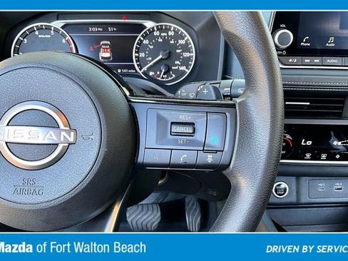 Used 2023 Nissan Rogue SV image 11