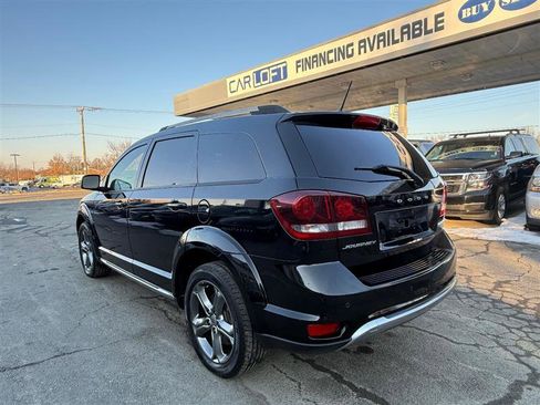 Used 2018 Dodge Journey Crossroad w/ Driver Convenience Group image 9