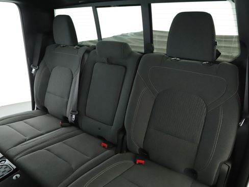 Used 2021 RAM 1500 Big Horn image 5