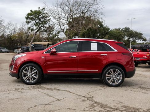 Used 2024 Cadillac XT5 Premium Luxury w/ Technology Package image 2