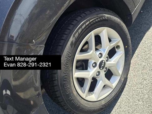 Used 2022 Kia Soul LX w/ Technology Package image 5