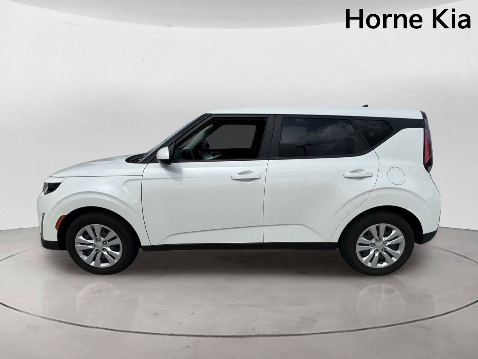 Used 2023 Kia Soul LX FWD image 6