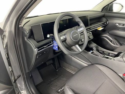 New 2026 Hyundai Tucson SE image 3
