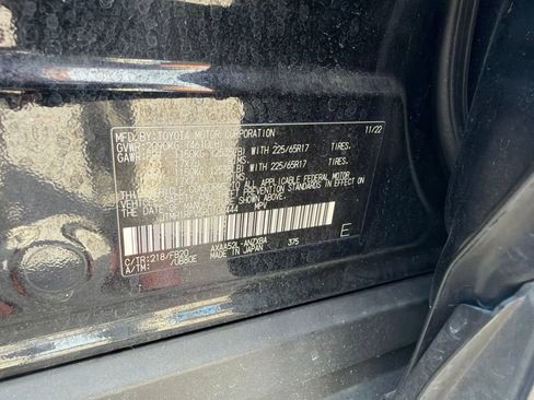 Used 2023 Toyota RAV4 LE FWD image 11